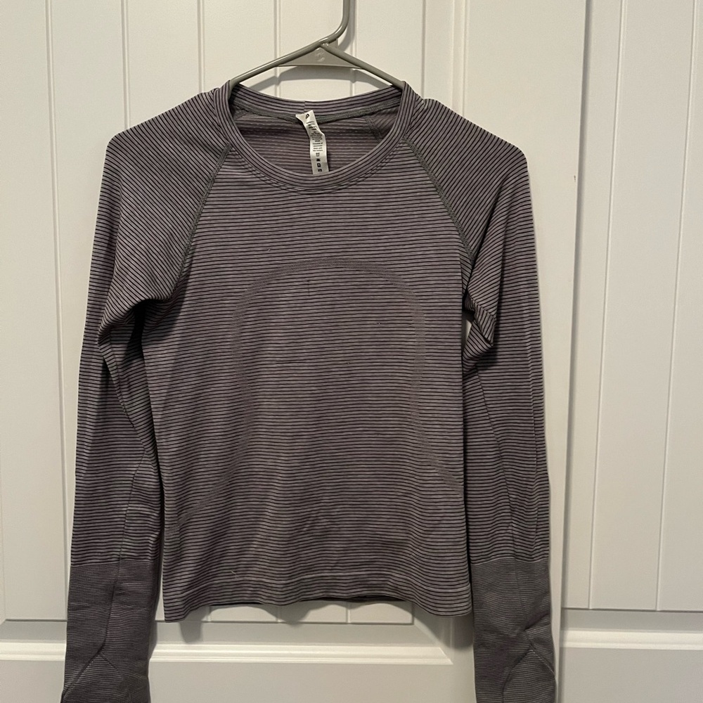 Grey Lululemon Long-Sleeve Top